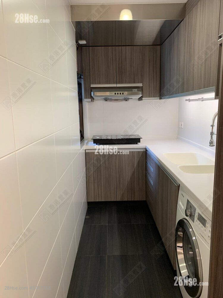 Pokfulam Gardens Rental 2 Bedrooms , 1 Bathroom 466 ft² ( 43.3 m² )