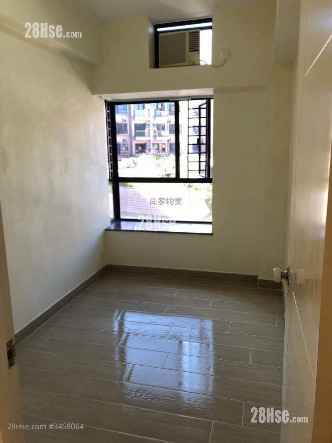 Meadowlands Rental 2 Bedrooms , 1 Bathroom 511 ft² ( 47.5 m² )