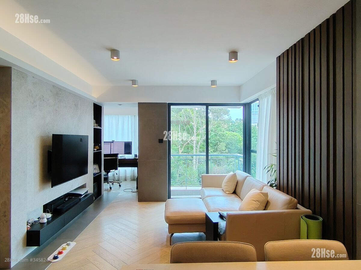 The Regalia Rental 2 Bedrooms , 2 Bathrooms 887 ft² ( 82.4 m² )
