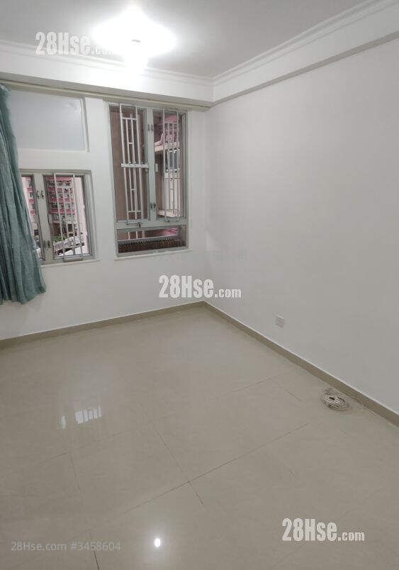 Yue Tin Court Rental 2 Bedrooms , 1 Bathroom 434 ft² ( 40.3 m² )