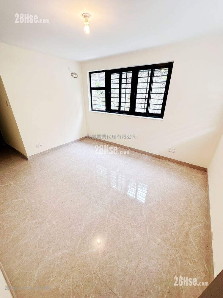 Village Sell 3 Bedrooms , 1 Bathroom