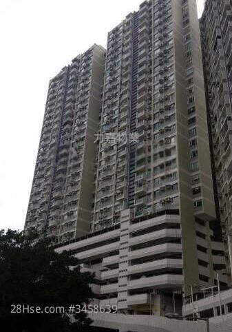 Greenville Gardens Sell 3 Bedrooms , 2 Bathrooms 1,158 ft² ( 107.6 m² )