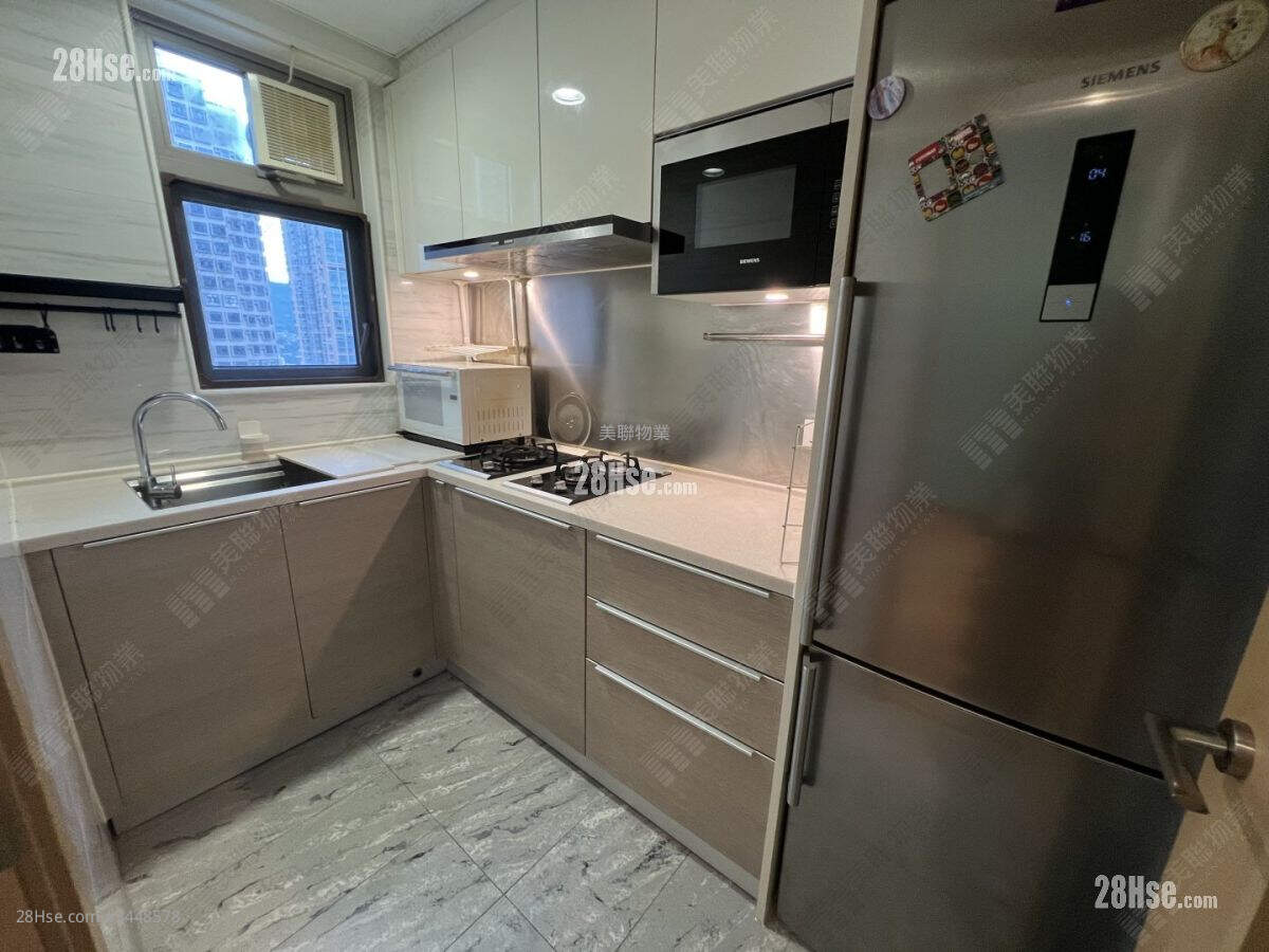 Parc City Sell 2 Bedrooms , 1 Bathroom 536 ft² ( 49.8 m² )