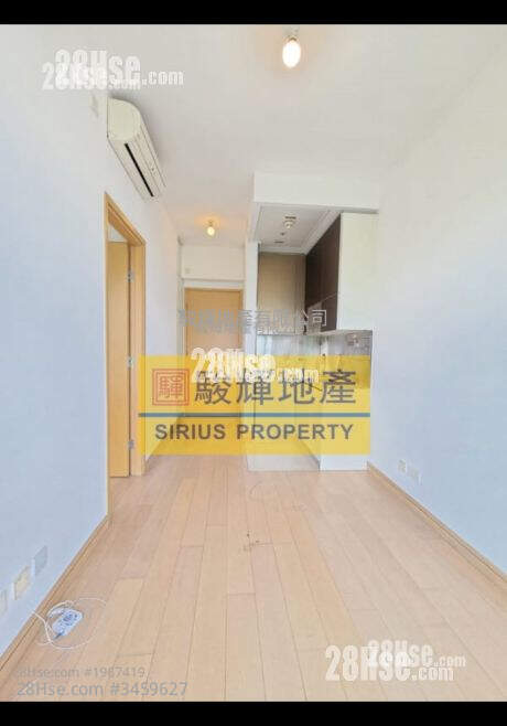 Gardenia Rental 1 Bedroom , 1 Bathroom 270 ft² ( 25.1 m² )