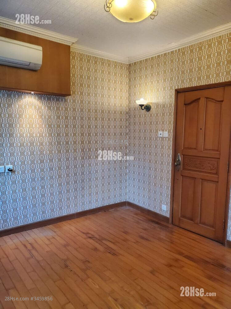 Kam Kee Building Sell 2 Bedrooms , 1 Bathroom 330 ft² ( 30.7 m² )