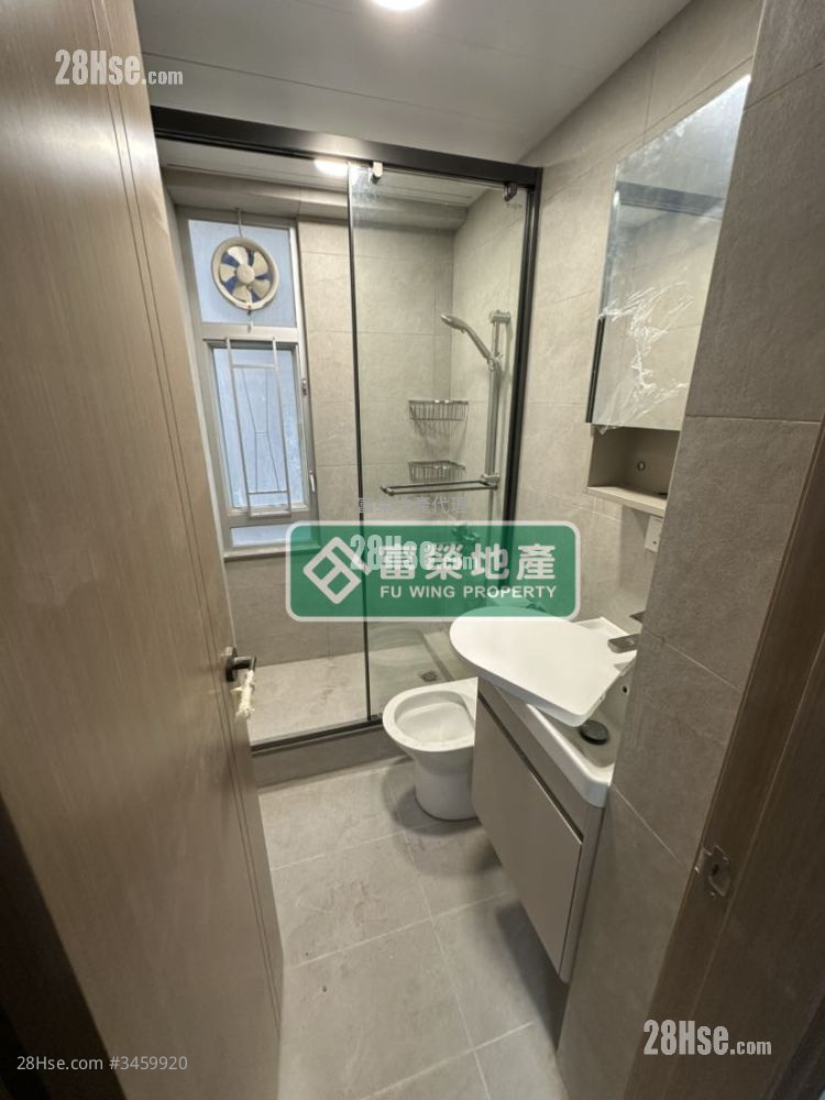 Chee Hing Building Rental 3 Bedrooms , 1 Bathroom 333 ft² ( 30.9 m² )