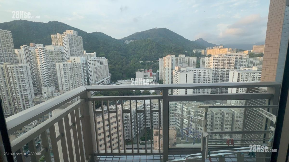 One Madison Sell 1 Bedroom 250 ft² ( 23.2 m² )