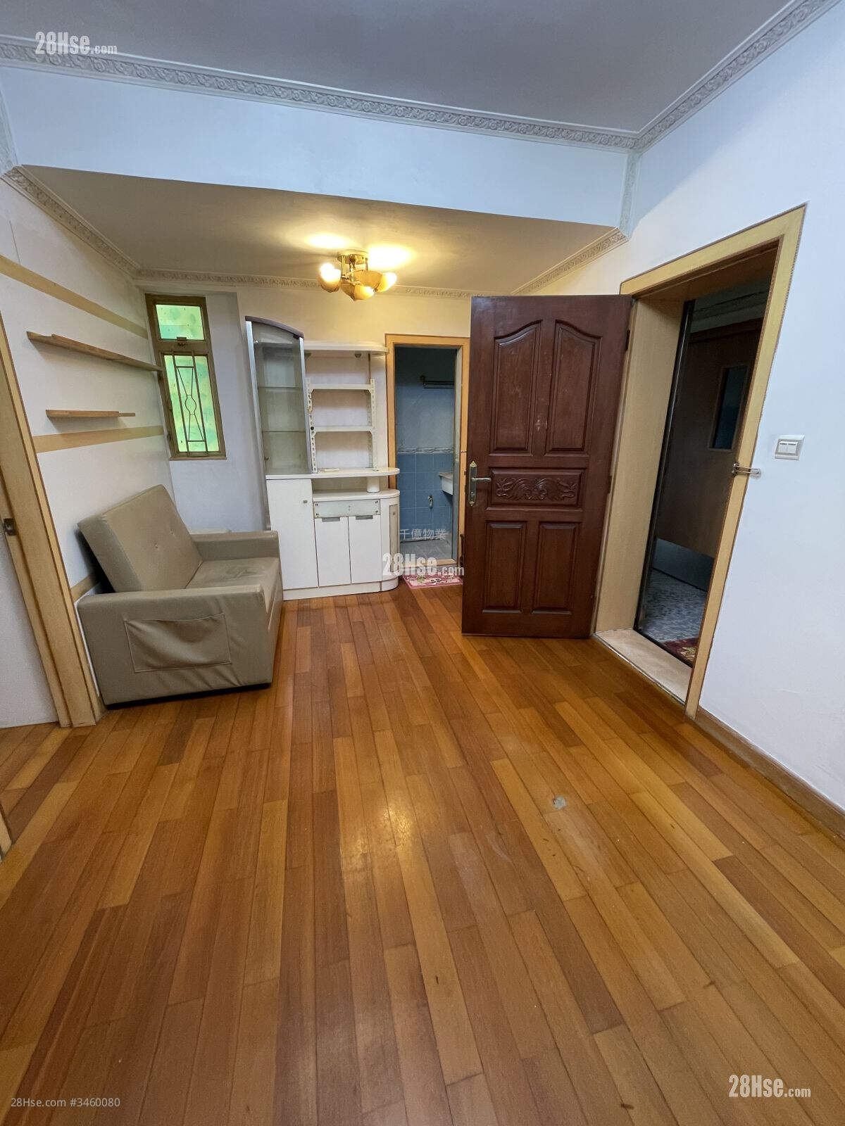 Kwai King Building Sell 2 Bedrooms 375 ft² ( 34.8 m² )