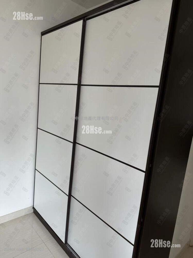Regentville Rental 2 Bedrooms 468 ft² ( 43.5 m² )