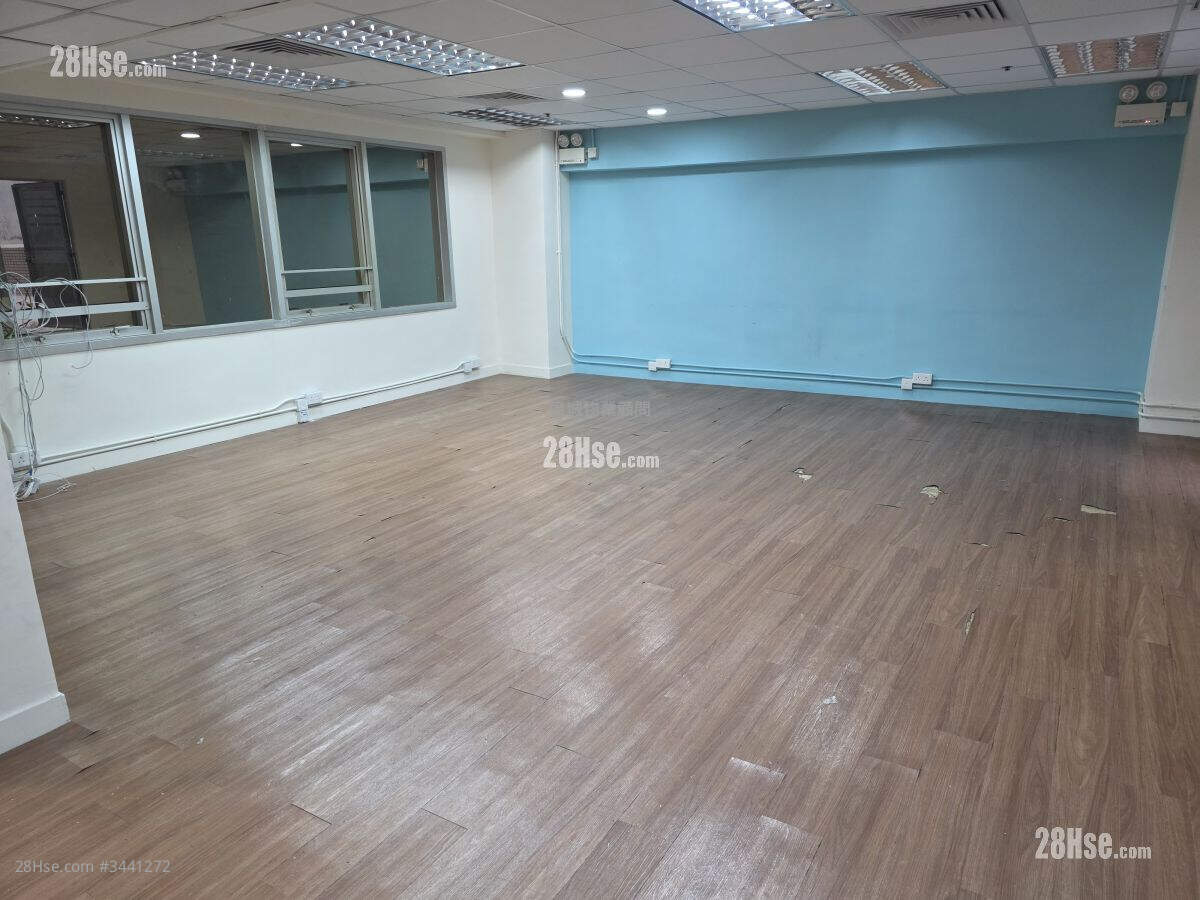 Eton Building Rental Studio , 1 Toilet