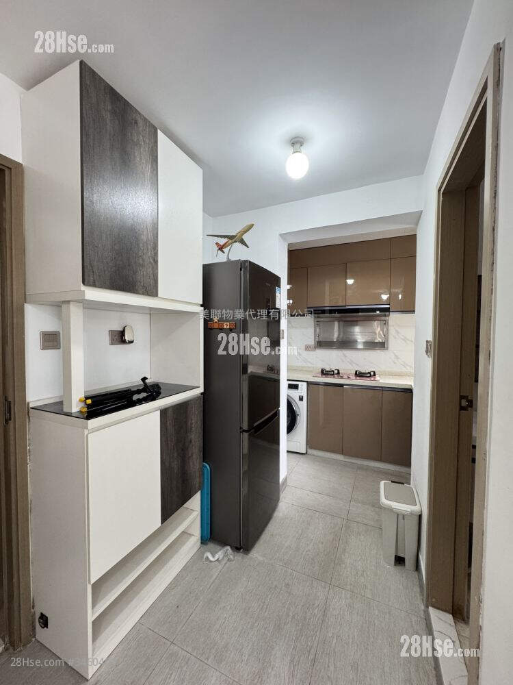 Yu Tung Court Sell 3 Bedrooms , 2 Bathrooms 646 ft² ( 60.0 m² )