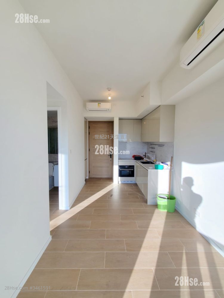 Oma Oma Rental 2 Bedrooms , 1 Bathroom 451 ft² ( 41.9 m² )