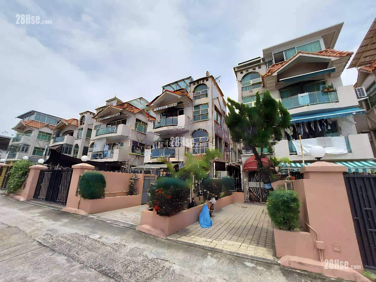 Flowery Villas Sell 2 Bedrooms , 2 Bathrooms 650 ft² ( 60.4 m² )