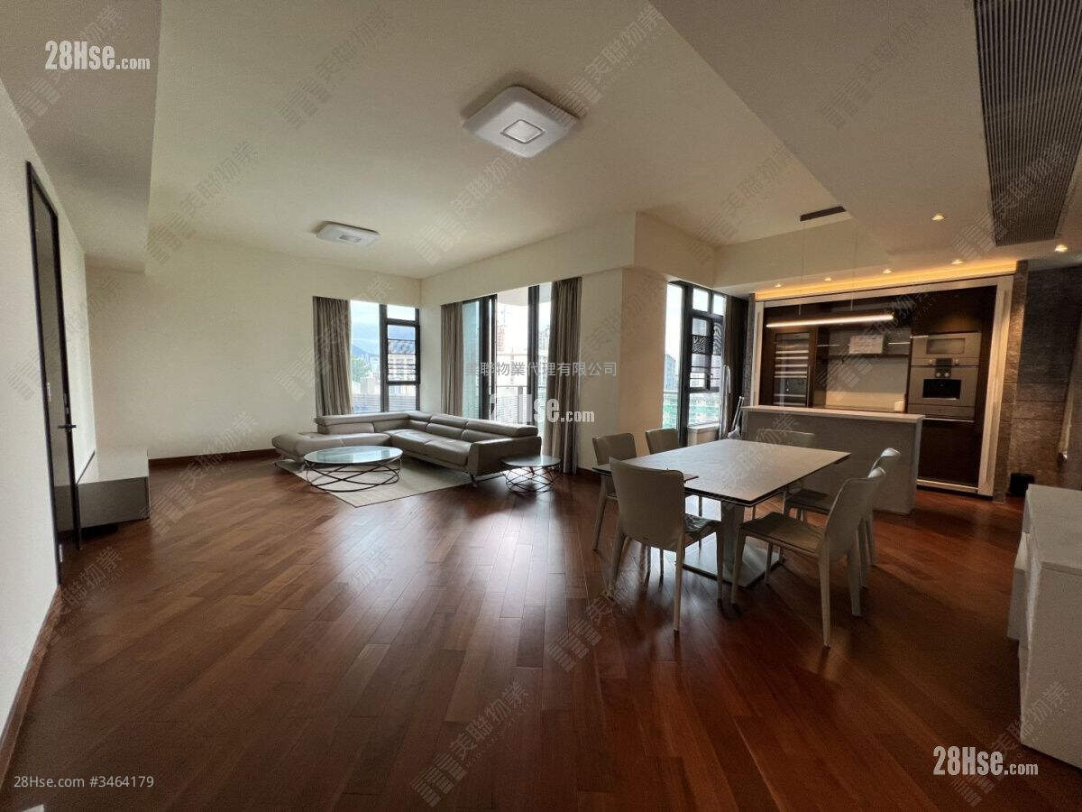 Ultima Rental 4 Bedrooms , 3 Bathrooms 2,018 ft² ( 187.5 m² )