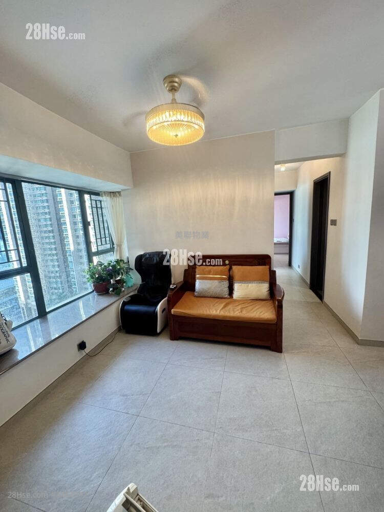 Island Harbourview Rental 3 Bedrooms , 2 Bathrooms 595 ft² ( 55.3 m² )