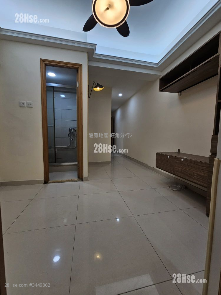 Chung Wo Building Rental 3 Bedrooms , 1 Bathroom 400 ft² ( 37.2 m² )