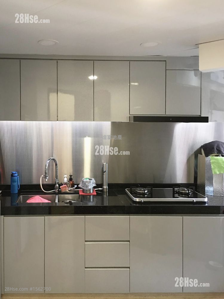 Yue Shing Court Rental 2 Bedrooms , 1 Bathroom 551 ft² ( 51.2 m² )