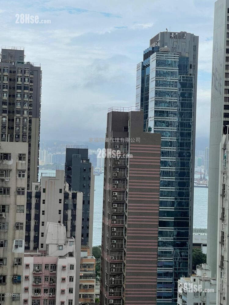 Yee Shun Mansion Sell 2 Bedrooms , 1 Bathroom 257 ft² ( 23.9 m² )
