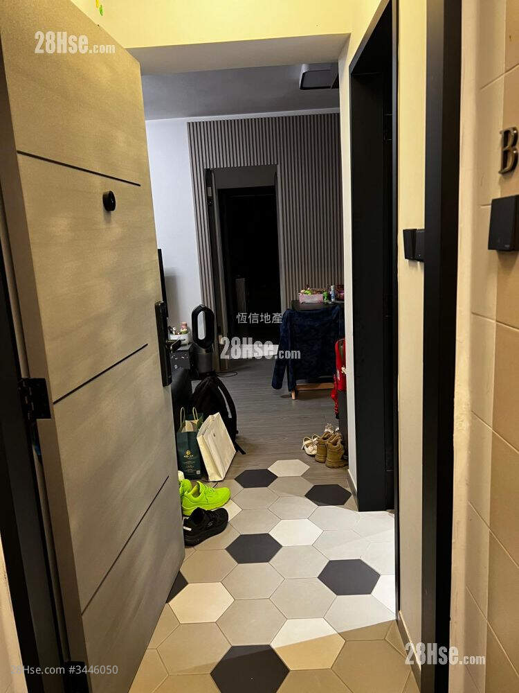 Greenview Court Rental 2 Bedrooms , 1 Bathroom 477 ft² ( 44.3 m² )