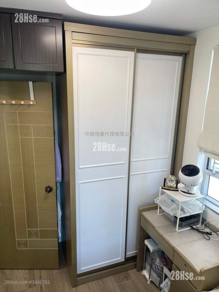 Ching Chun Court Sell 2 Bedrooms 435 ft² ( 40.4 m² )