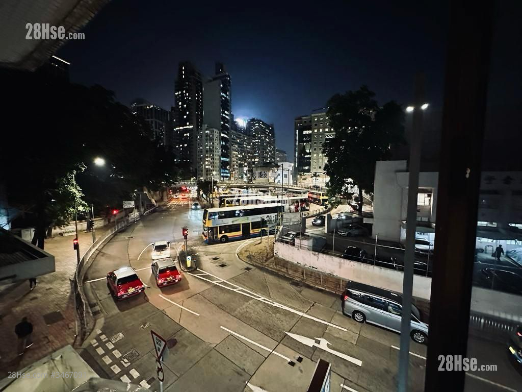 Sunrise Court Sell 186 ft² ( 17.3 m² )