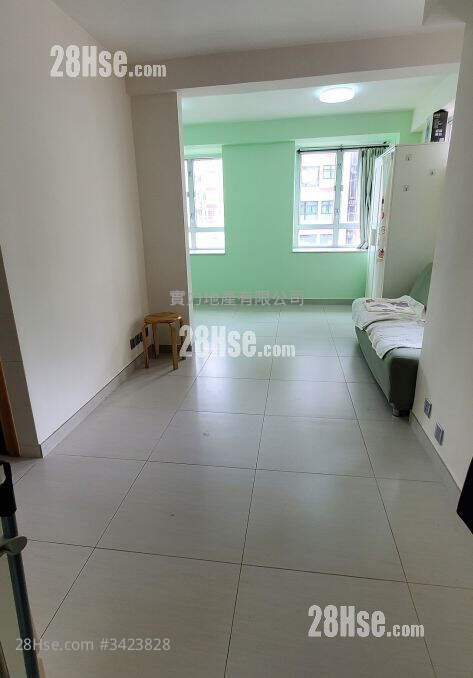 Smithfield Terrace Rental Studio , 1 Bathroom 281 ft² ( 26.1 m² )