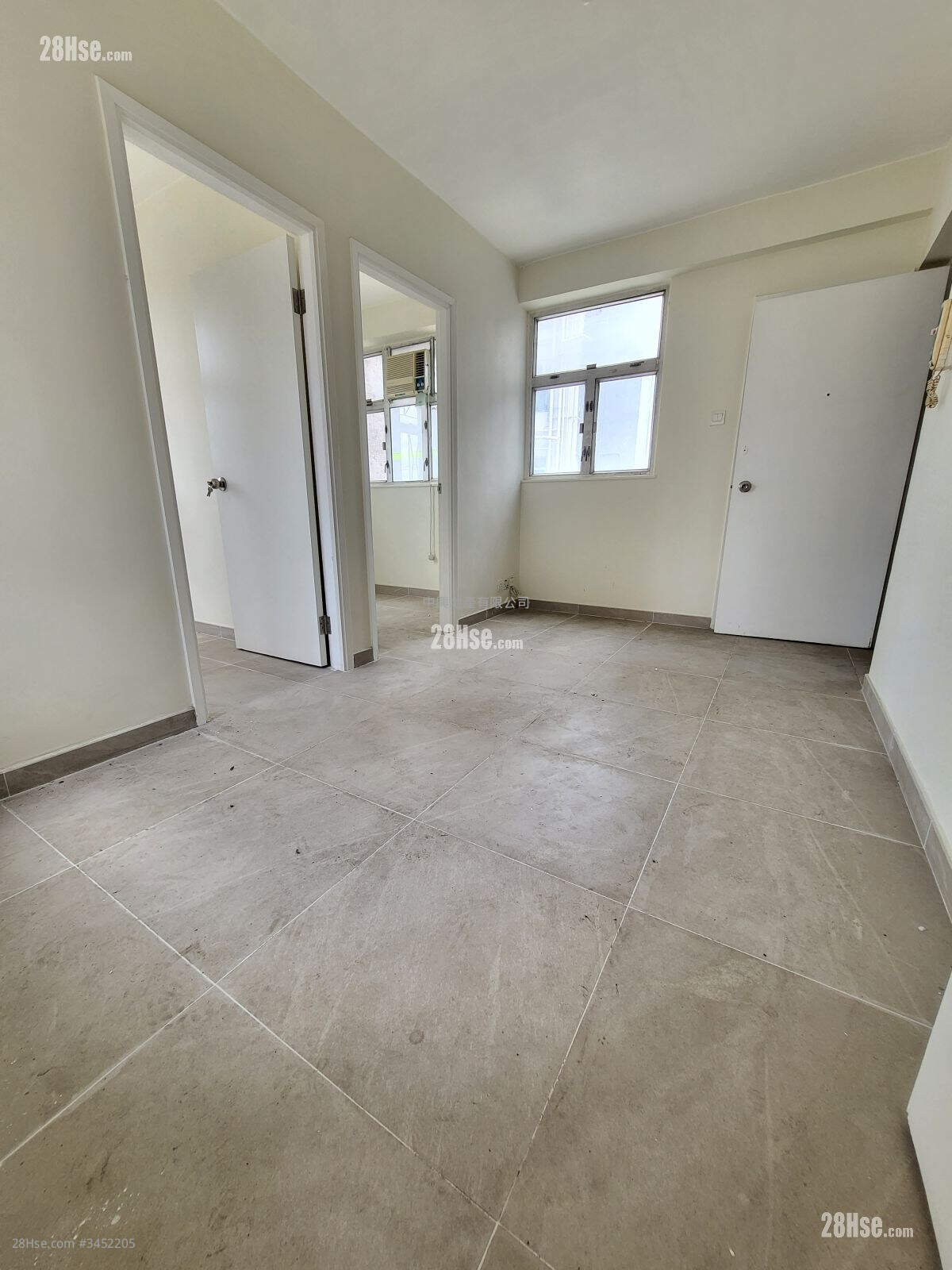 Fook Yuen Mansion Rental 2 Bedrooms , 1 Bathroom 315 ft² ( 29.3 m² )