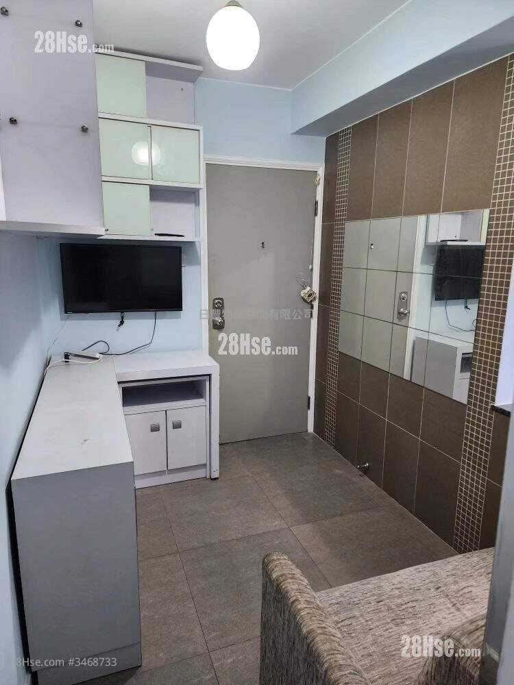 Ka Wai Building Rental 2 Bedrooms , 1 Bathroom 233 ft² ( 21.6 m² )