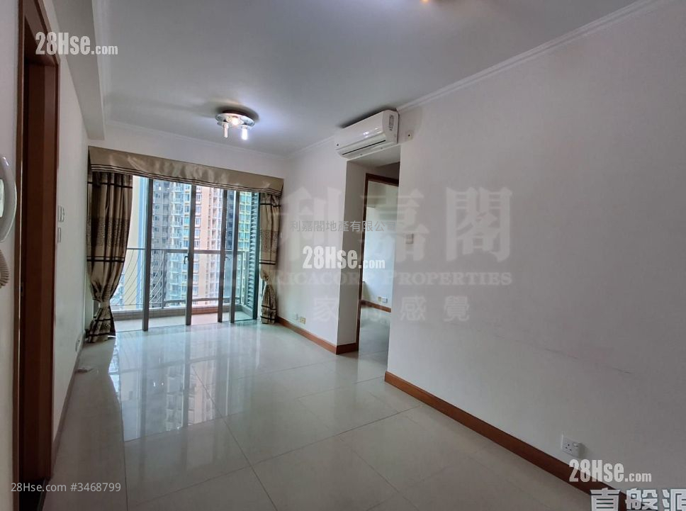 The Grandiose Rental 2 Bedrooms 471 ft² ( 43.8 m² )