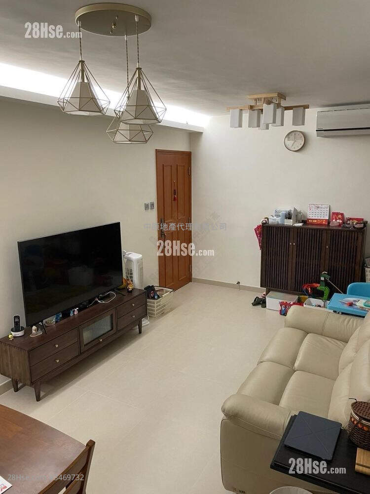 Serene Garden Sell 2 Bedrooms , 1 Bathroom 431 ft² ( 40.0 m² )