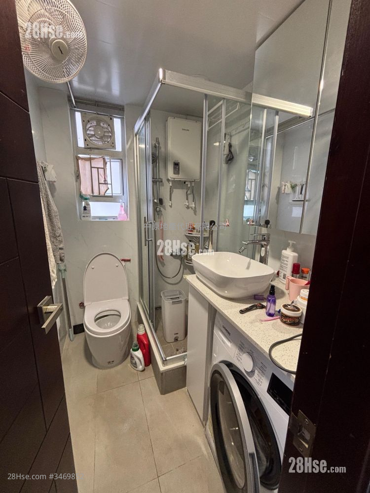 Grandeur Gardens Sell 3 Bedrooms 519 ft² ( 48.2 m² )