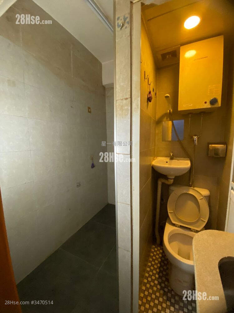 Rondall Building Rental Studio , 1 Bathroom 50 ft² ( 4.6 m² )