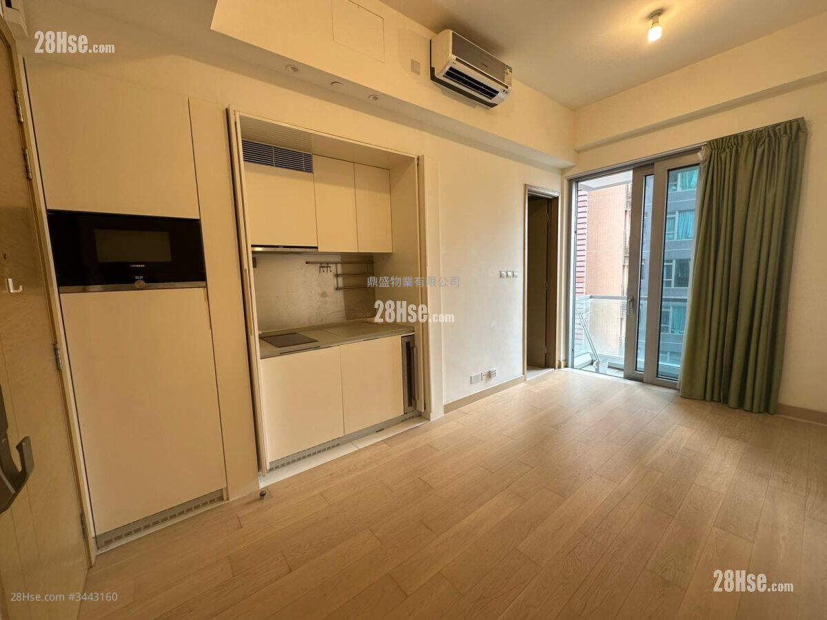 Island Residence Rental Studio , 1 Bathroom 238 ft² ( 22.1 m² )