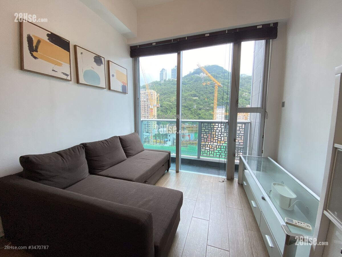 J Residence Rental 1 Bedroom , 1 Bathroom 420 ft² ( 39.0 m² )