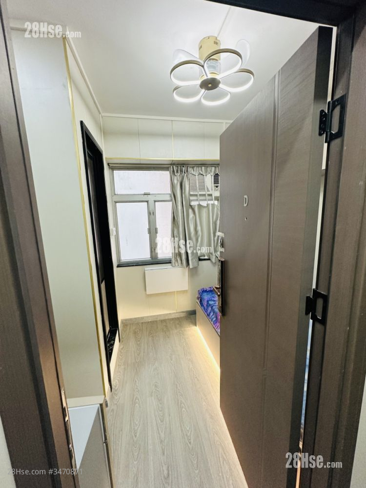 Pollock Building Rental Studio , 1 Bathroom 140 ft² ( 13.0 m² )