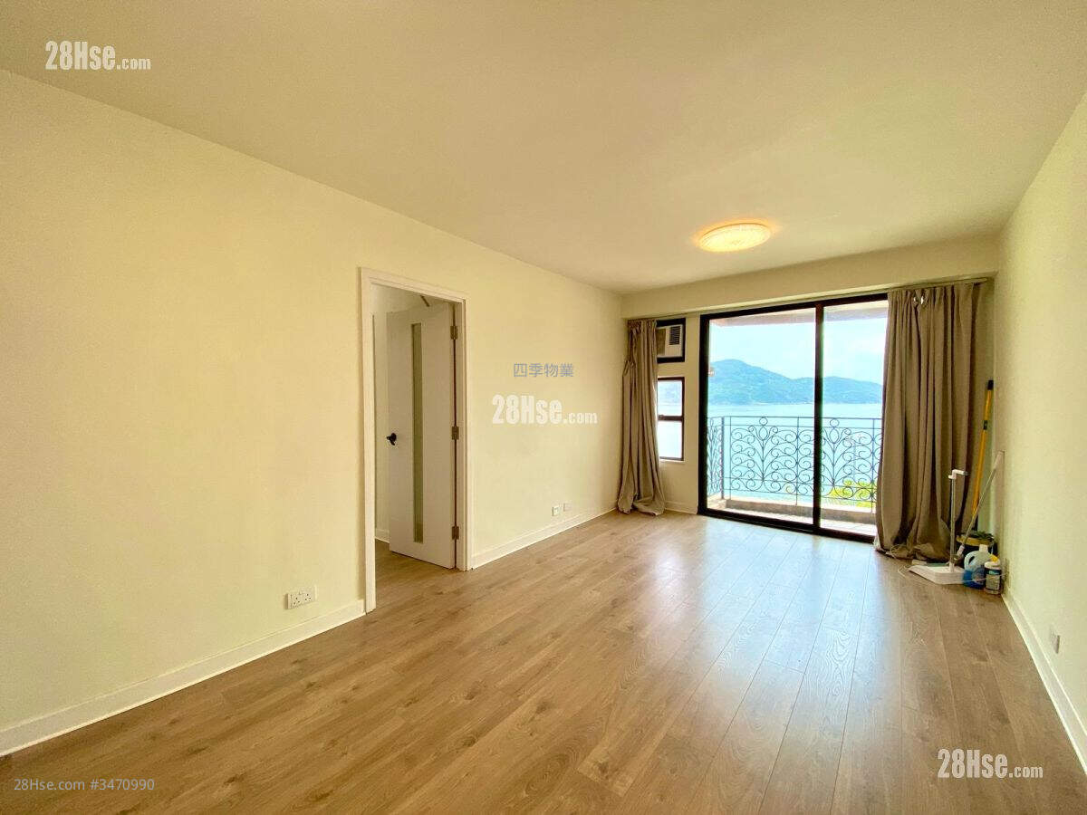 Sea Crest Terrace Rental 3 Bedrooms , 1 Bathroom 638 ft² ( 59.3 m² )