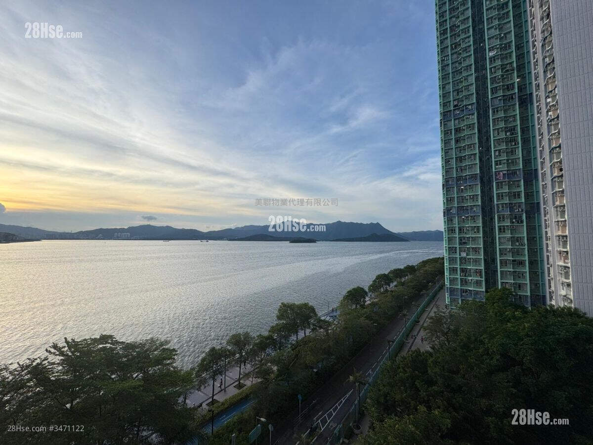 Kam Fung Court Sell 3 Bedrooms , 1 Bathroom 604 ft² ( 56.1 m² )