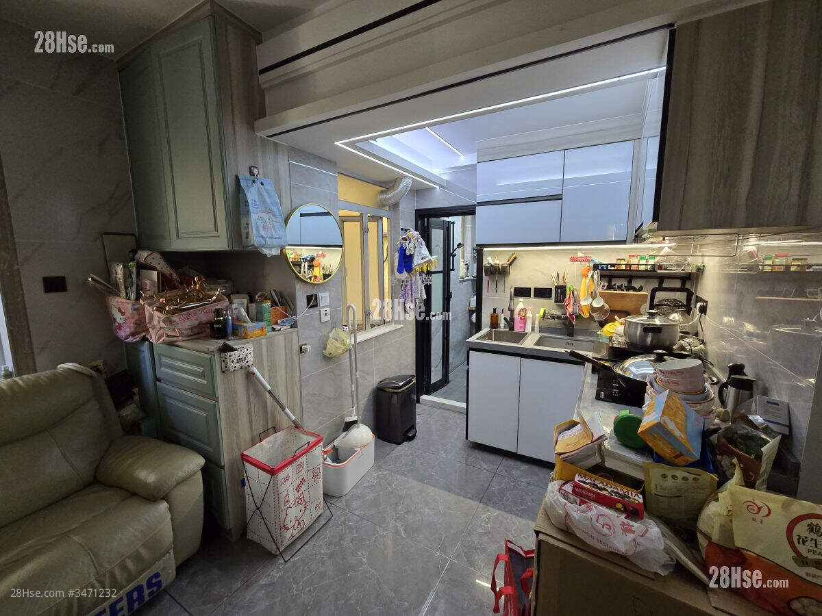Nathan Apartments Sell 2 Bedrooms , 1 Bathroom 343 ft² ( 31.9 m² )