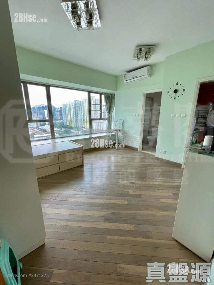 The Prominence Rental 271 ft² ( 25.2 m² )