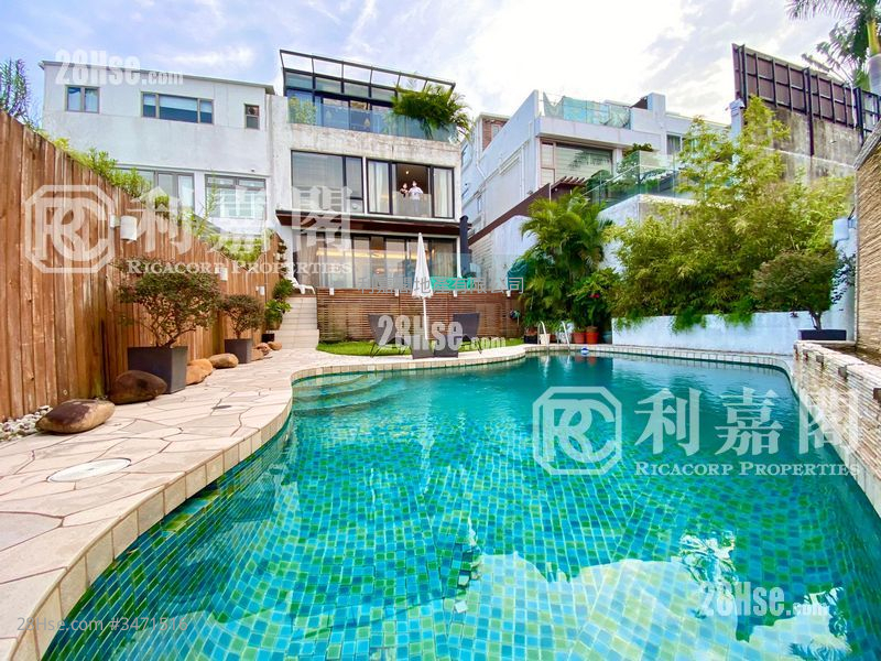 Silver View Lodge Sell 4 Bedrooms , 4 Bathrooms 2,127 ft² ( 197.6 m² )