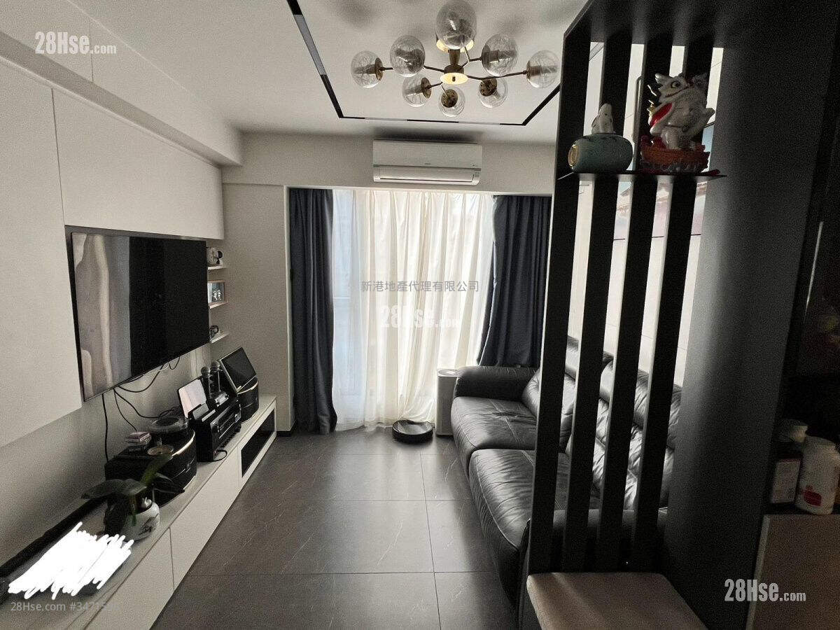 Parc 22 Sell 2 Bedrooms , 1 Bathroom 437 ft² ( 40.6 m² )