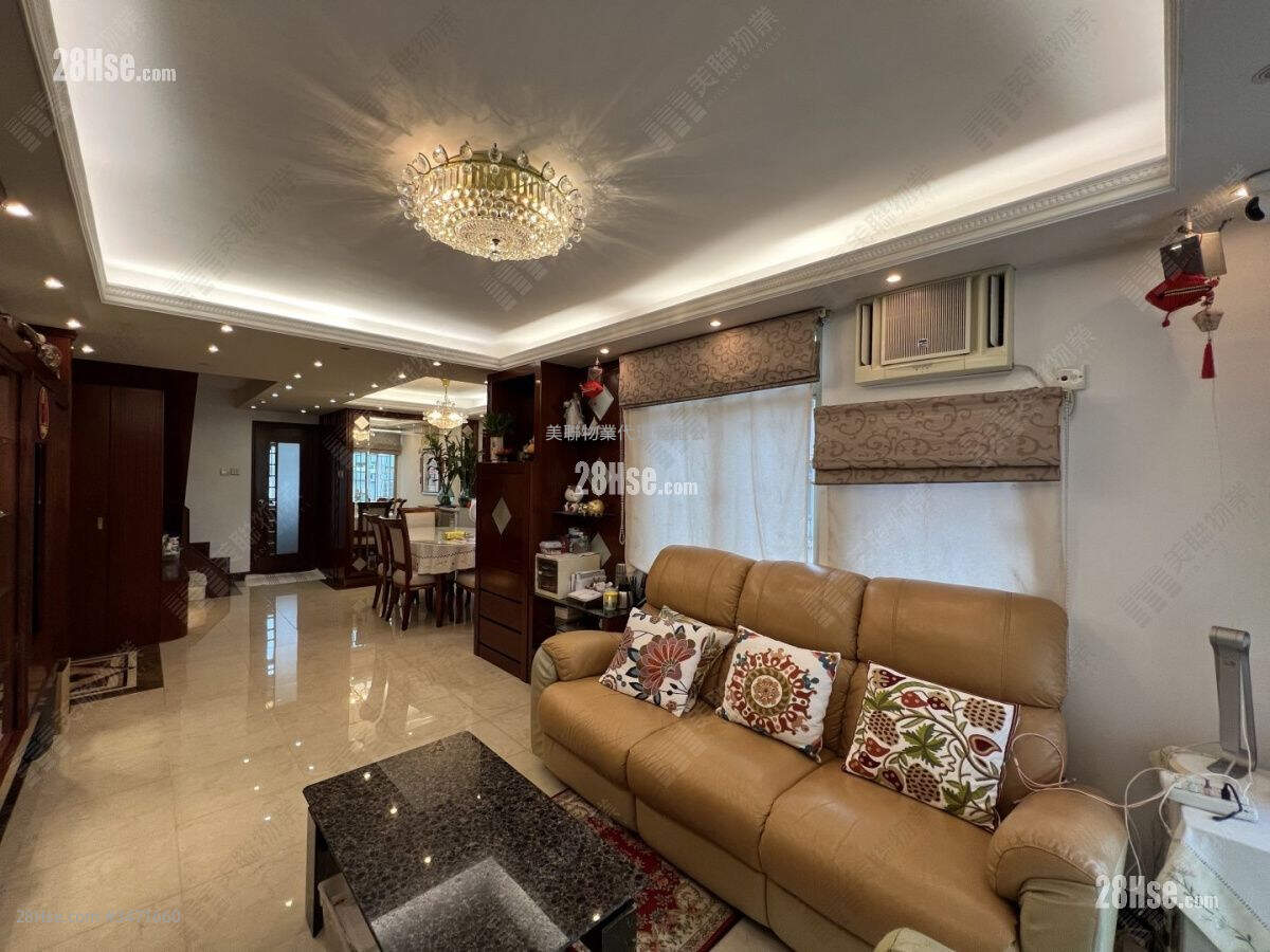 Prince Edward Park Sell 4 Bedrooms , 3 Bathrooms 1,505 ft² ( 139.8 m² )