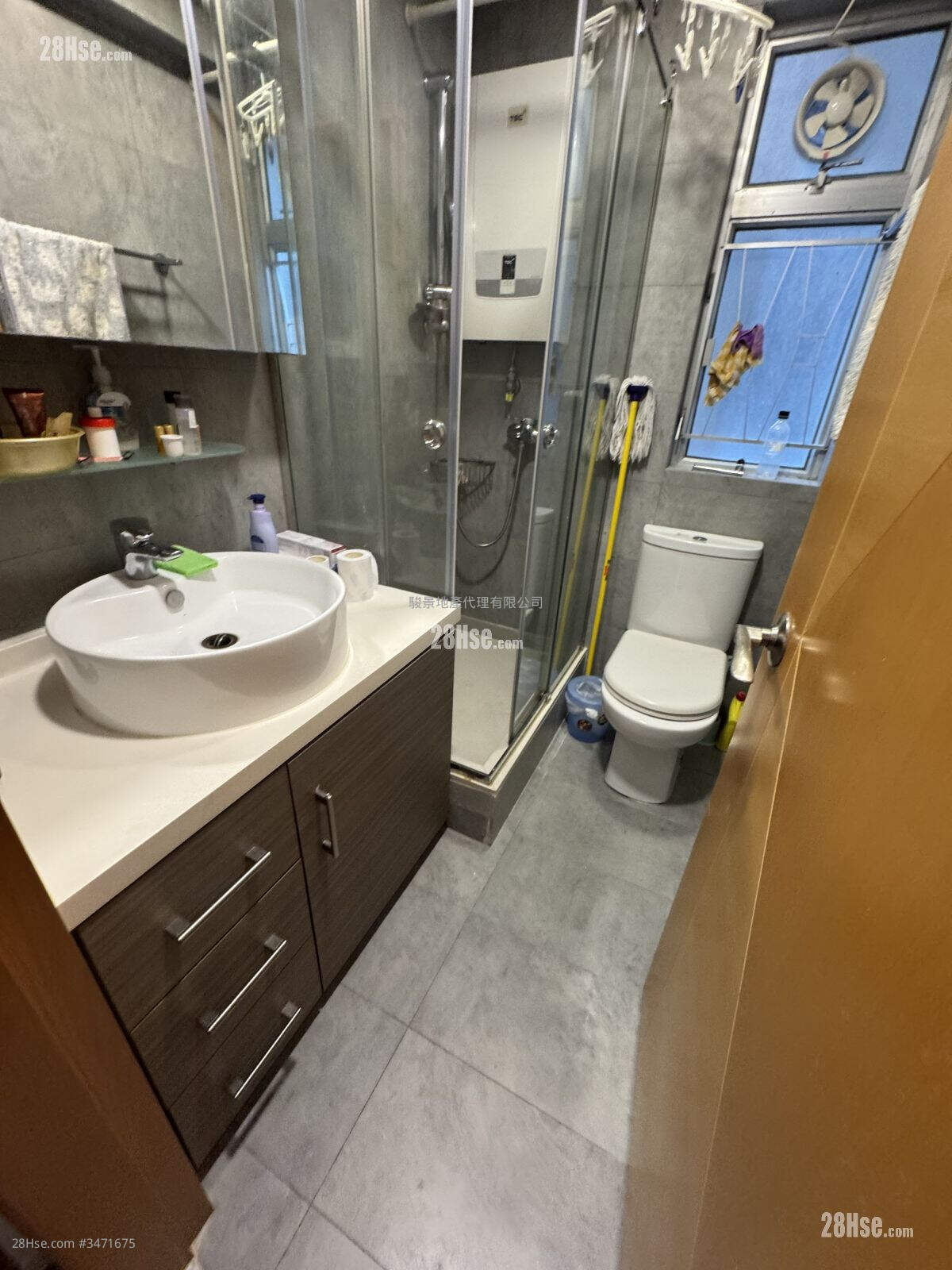 Full Wealth Gardens Rental 2 Bedrooms , 1 Bathroom 427 ft² ( 39.7 m² )