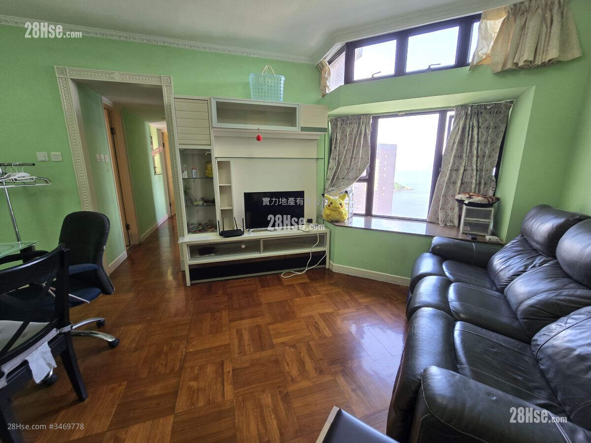 Cayman Rise Rental 3 Bedrooms , 2 Bathrooms 641 ft² ( 59.6 m² )