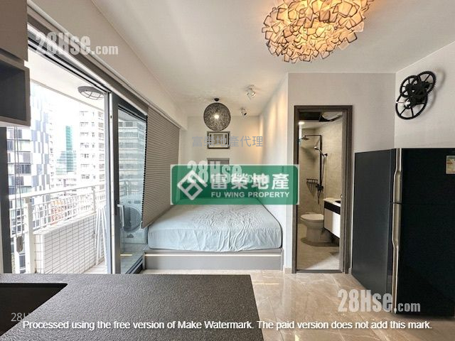 The Platinum Rental Studio , 1 Bathroom 279 ft² ( 25.9 m² )