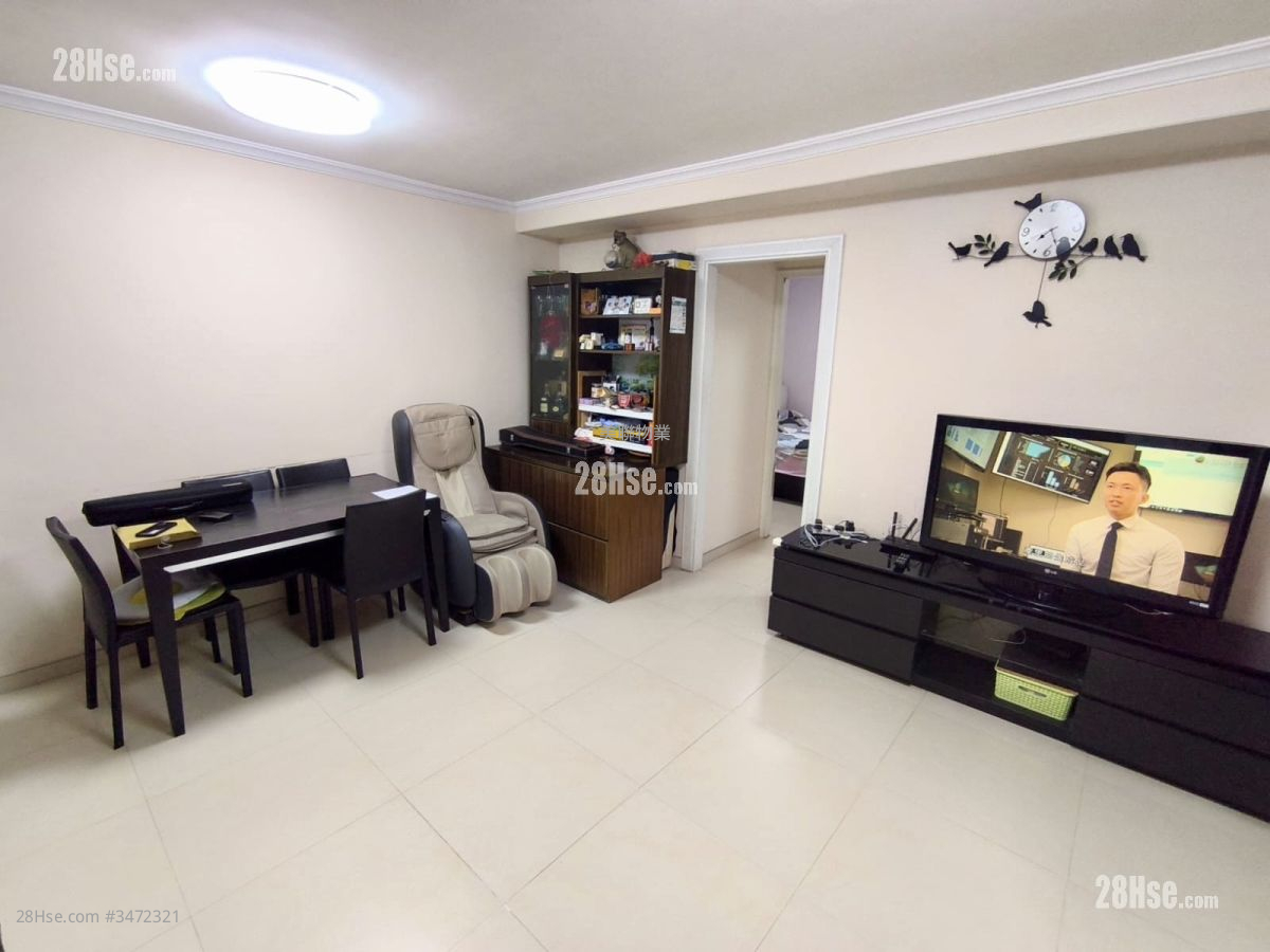 Yue Shing Court Sell 2 Bedrooms , 1 Bathroom 551 ft² ( 51.2 m² )