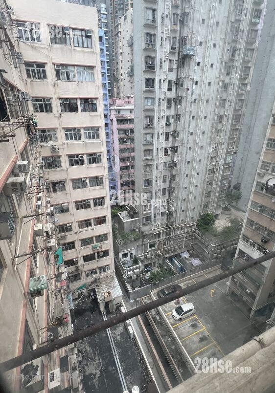 Yip Cheong Building Sell 2 Bedrooms , 1 Bathroom 472 ft² ( 43.8 m² )