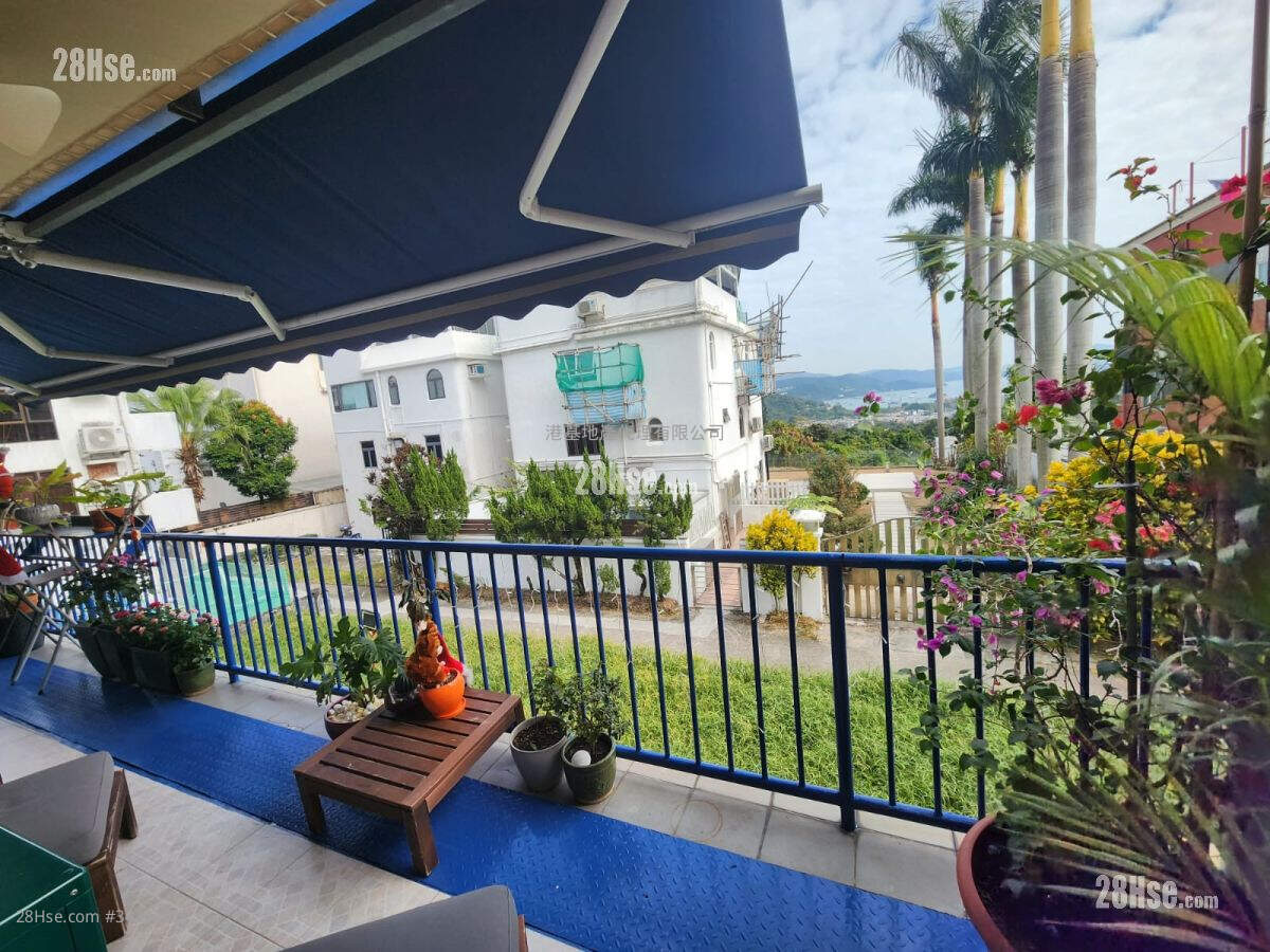 Nam Shan San Tsuen Sell 2 Bedrooms , 1 Bathroom 630 ft² ( 58.5 m² )