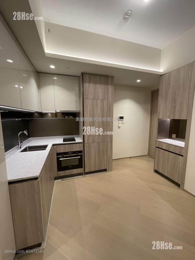 Villa Garda I Rental 2 Bedrooms , 1 Bathroom 461 ft² ( 42.8 m² )