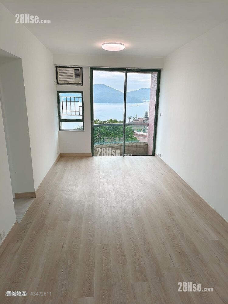 Sea Crest Villa Sell 4 Bedrooms , 2 Bathrooms 802 ft² ( 74.5 m² )